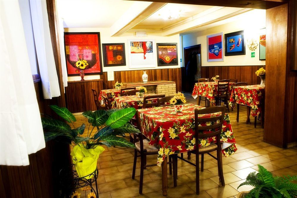 Hotel Ariosto Centro Storico Reggio Emilia Eksteriør bilde