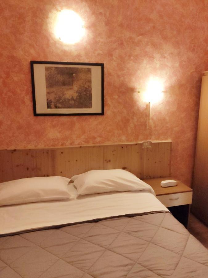 Hotel Ariosto Centro Storico Reggio Emilia Eksteriør bilde